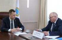 Роман Бусаргин провел встречу с главой Краснопартизанского района Юрием Бодровым