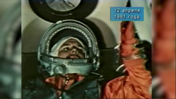 Первый полет человека видео. Первый полет человека в космос. Первый человек полетевший в космос. Первый полет Гагарина в космос.