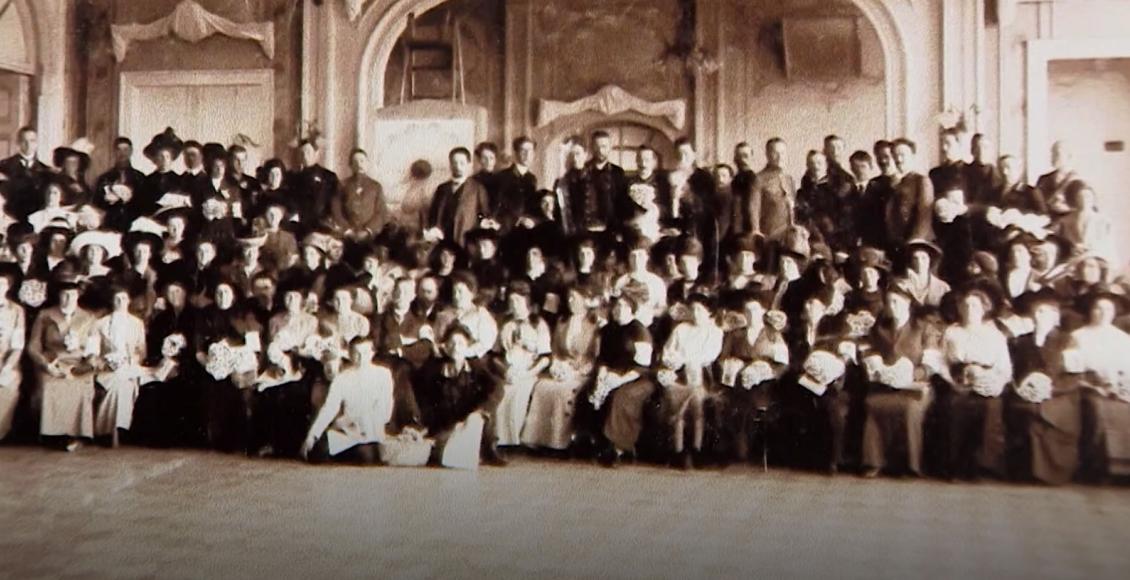 В программе юбилейных торжеств – праздничные концерты и церемония награждения, тематические базы и этнофольклорные вечеринки