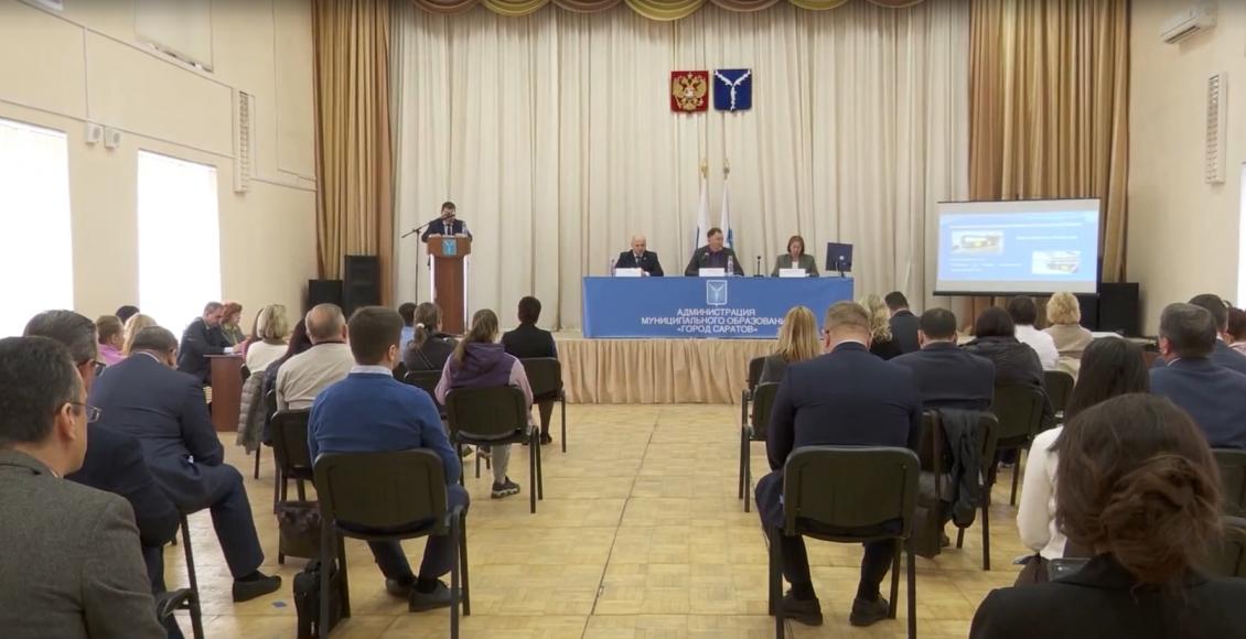 Такие мероприятия проводятся ежегодно и представители общественности принимают отчет профильных комитетов администрации муниципалитета