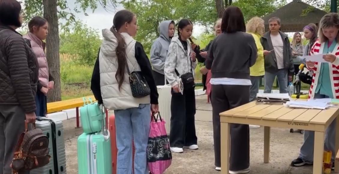 Сегодня в детских лагерях региона официально стартовала первая смена
