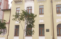 На данный момент отреставрирована лечебница Медведевых на улице Волжской