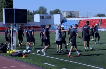Тренировки и матчи вновь проходят на стадионе «Локомотив»