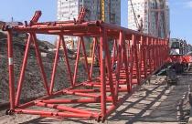 На «стрелке» развернули строительный городок