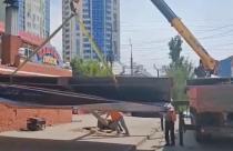 Снести все ларьки и рекламные щиты, которые портят облик улиц города, поручил губернатор Роман Бусаргин