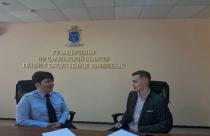 Методы и способы самые разные: проголосовать за ребенка в конкурсе, купить билеты в театр по ссылке, перевести деньги на безопасный счет или передать курьерам
