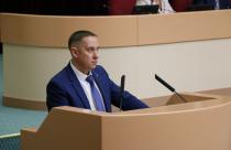 Сергей Гладков отметил важность увеличения финансирования общественных пространств, которых, по мнению депутата, становится кратно больше