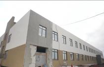 Уже готова часть кабинетов, на втором этаже ведется чистовая отделка