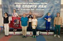 В соревнованиях приняли участие более 180 спортсменов из 27 регионов страны