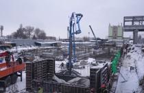 На сегодняшний день ведутся работы по бетонированию фундамента, армированию стен и колонн сооружения