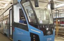 В Саратове продолжают в буквальном смысле калечить новые трамваи