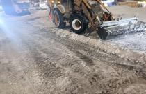 Дорожные бригады продолжают работать в круглосуточном режиме