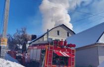 На улице Фильтровая горел трехквартирный жилой дом