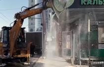 Сделать это пришлось принудительно, так как специалисты комитета муниципального контроля городской администрации выявили ряд нарушений в расположении объекта