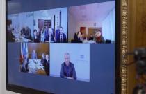 С ответственными лицами он обсудил предложения по строительству пристроек к школам № 94, 23 и гимназии № 7