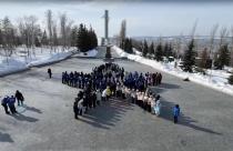 В нем приняли участие студенты высших учебных заведений Саратова, а также активисты молодежных общественных организаций – более 150 человек