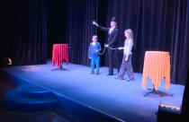 В саратовском Театре магии и фокусов «Самокат» состоялся спектакль «Стань волшебником!»