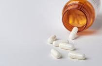 лекарство таблетки freepik