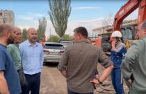 Председатель Общественного совета Энгельсского района Василий Буцких совместно с членами совета и руководителем управления муниципального жилищного контроля проинспектировали ряд дворовых территорий 