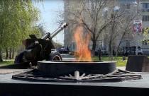 Традиционно накануне 9 мая специалисты чистят и ремонтируют горелки, оценивают состояние коммуникаций
