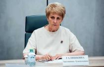 С просьбой о ремонте асфальтового покрытия прилегающей к станции скорой помощи территории к депутату облдумы Антонине Галяшкиной (фракция «Единая Россия») обратились люди