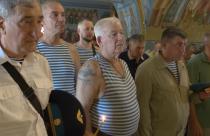 Голубые береты, знамена Воздушно-десантных войск и десятки людей, для которых слова «Никто, кроме нас» – не просто девиз, а часть жизни