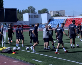 Тренировки и матчи вновь проходят на стадионе «Локомотив»