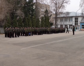 Для кадетов обустроили универсальную спортивную площадку с зонами для игры в баскетбол, волейбол и футбол, а также сдачи норм ГТО