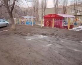 Они прислали в нашу редакцию видео подхода к детскому саду