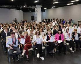 В Саратове наградили 324 победителей и призеров Всероссийской олимпиады школьников