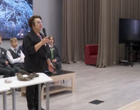 Поисковики отправляются в разные точки страны, где шли тяжелые сражения, чтобы найти останки бойцов, погибших в годы Великой Отечественной войны