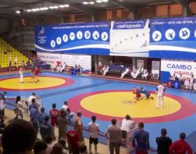 В Саратове разыграли медали всероссийского турнира по самбо памяти Султана Ахмерова