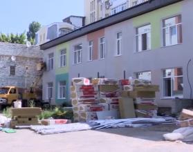Капитальный ремонт проходит в рамках национального проекта «Семья», который инициировал Президент Владимир Путин