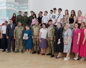 В стенах Областной универсальной научной библиотеки состоялась презентация второго сборника рассказов участников специальной военной операции «Нет уз святее товарищества»