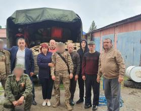 Сотрудники и получатели социальных услуг комплексного центра соцобслуживания населения Ртищевского района активно принимают участие в сборе и отправке гуманитарной помощи 