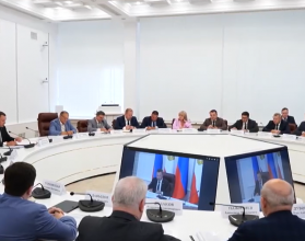 В правительстве обсудили планы по восстановлению пострадавшего дома на Блинова