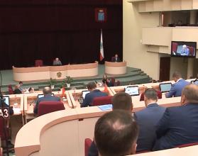 Корректировка регионального бюджета и законов области, избрание нового заместителя председателя Саратовской облдумы – всего на рассмотрении 27 вопросов