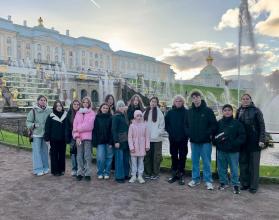 Осенний Санкт-Петербург посетили обучающиеся Центральной детской музыкальной школы Саратова и Детской школы искусств села Александров Гай