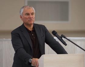 Вячеслав Володин во время недавнего визита в Саратов указал на проблемы финансирования образовательных учреждений