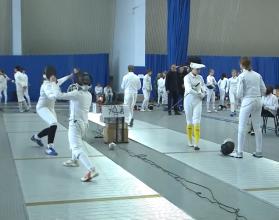 В спорткомплексе «Кристалл» прошел традиционный турнир по фехтованию «Волга-Волга»