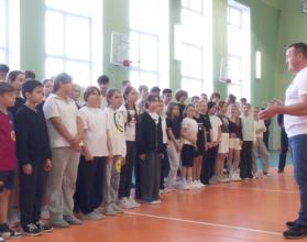 Среди них чемпион мира Денис Лебедев, олимпийский чемпион Александр Лебзяк, заместитель председателя Совета чемпионов Федерации бокса России Ахмедхан Адилов