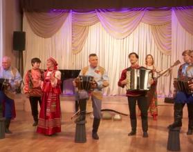 Так называется ансамбль песни и танца, который выбрал для себя непростое творческое направление