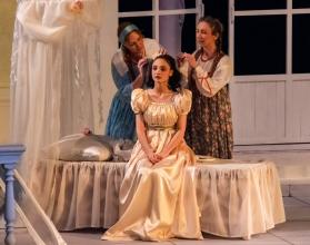 22 ноября на сцене Вольского драматического театра прошла премьера спектакля в постановке Арины Володиной по одноименной повести Александра Пушкина