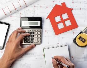 Согласно решению Правительства РФ в отличие от предыдущих лет повышение будет проходить не единовременно, а поэтапно