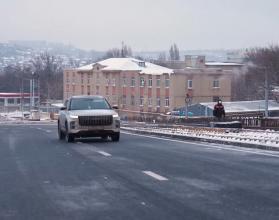 Накануне были проведены технические испытания с обкаткой грузовыми автомобилями
