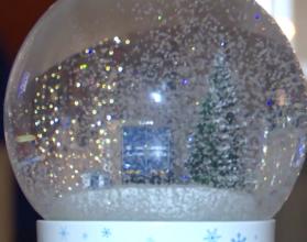 В новогодней атмосфере работать, учиться и лечиться гораздо приятнее