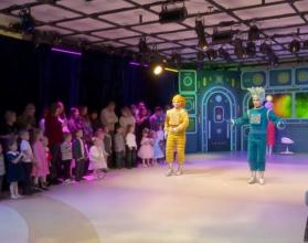 Они любят игры, мечтают о мандаринах и хотят зажечь самую яркую звезду на новогодней елке