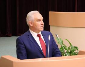 Он работает в Саратовской областной Думе, награжден высокими государственными наградами — тремя Орденами Мужества