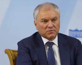 Он подчеркнул, что традиции всегда базировались на уважении к старшим, уважении к учителям