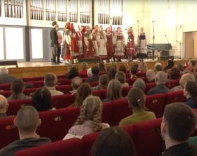 Жители и гости областного центра смогли увидеть выступление московского народного хора – один из немногих в стране молодежных коллективов, который пропагандирует традиционную народную культуру
